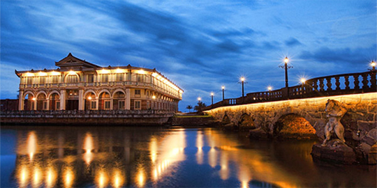 Las Casas Filipinas de Azucar Tour