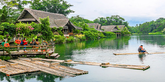 Villa Escudero Tour